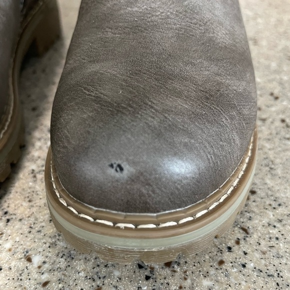 Patrizia Women’s Dawna Grey Multi Faux Leather Boot Size 41 US 10 - Picture 11 of 11